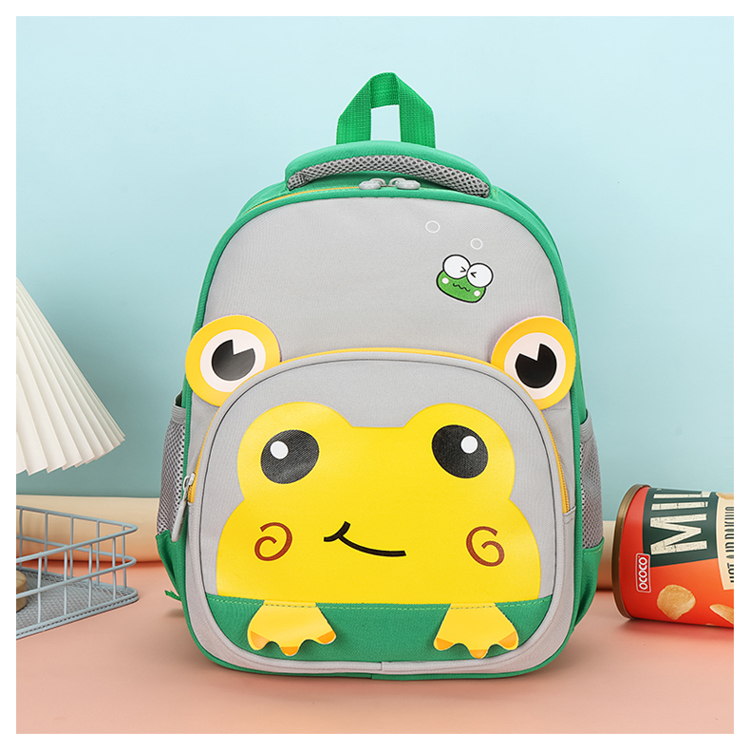 green frog bag